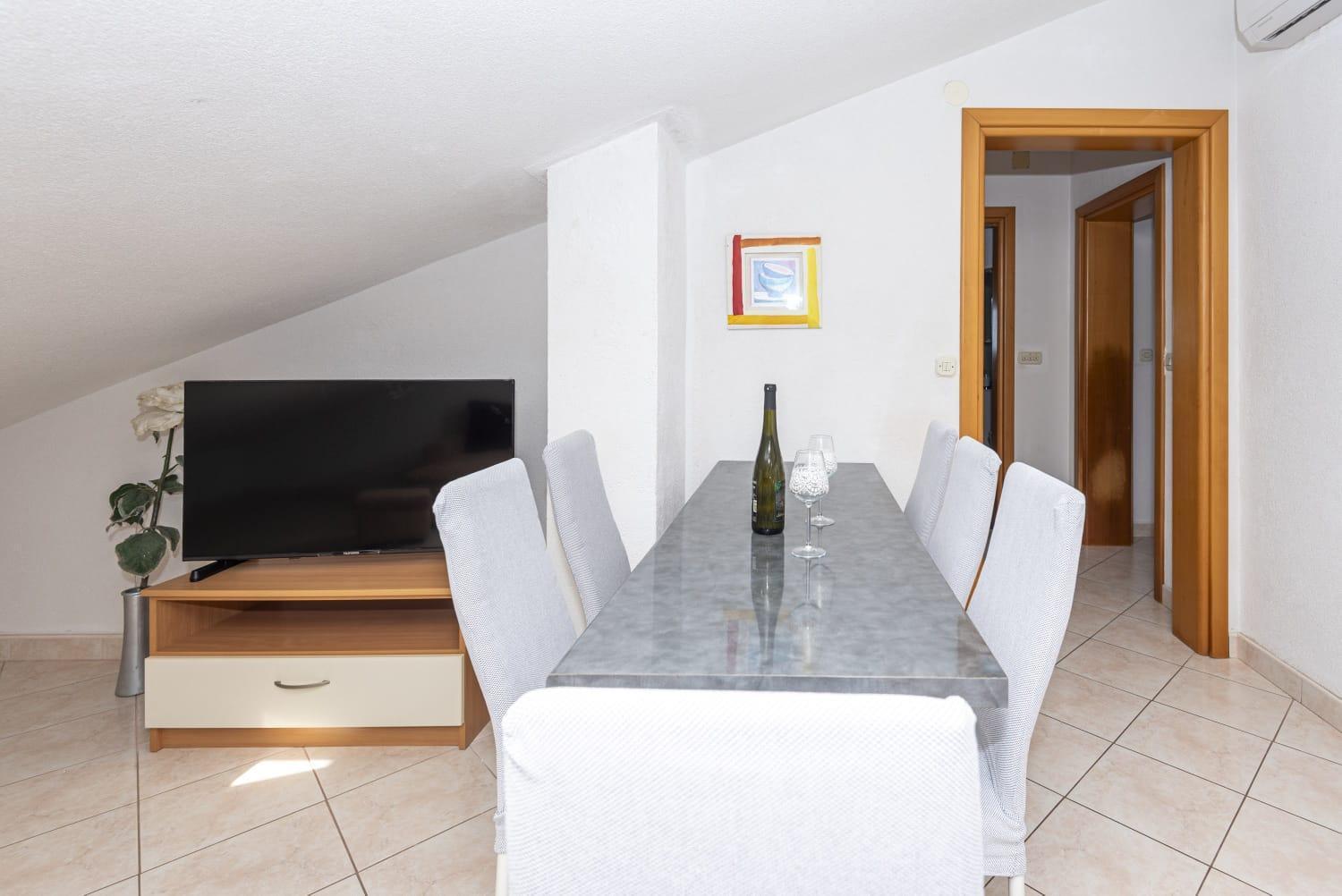 Murvica Apartman Pag Town